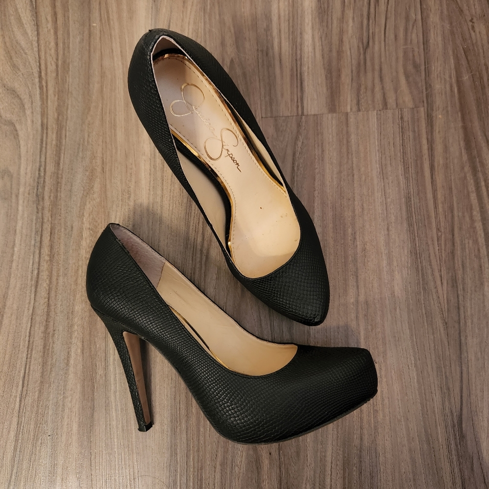 Jessica Simpson Parisah Platform heels size 8